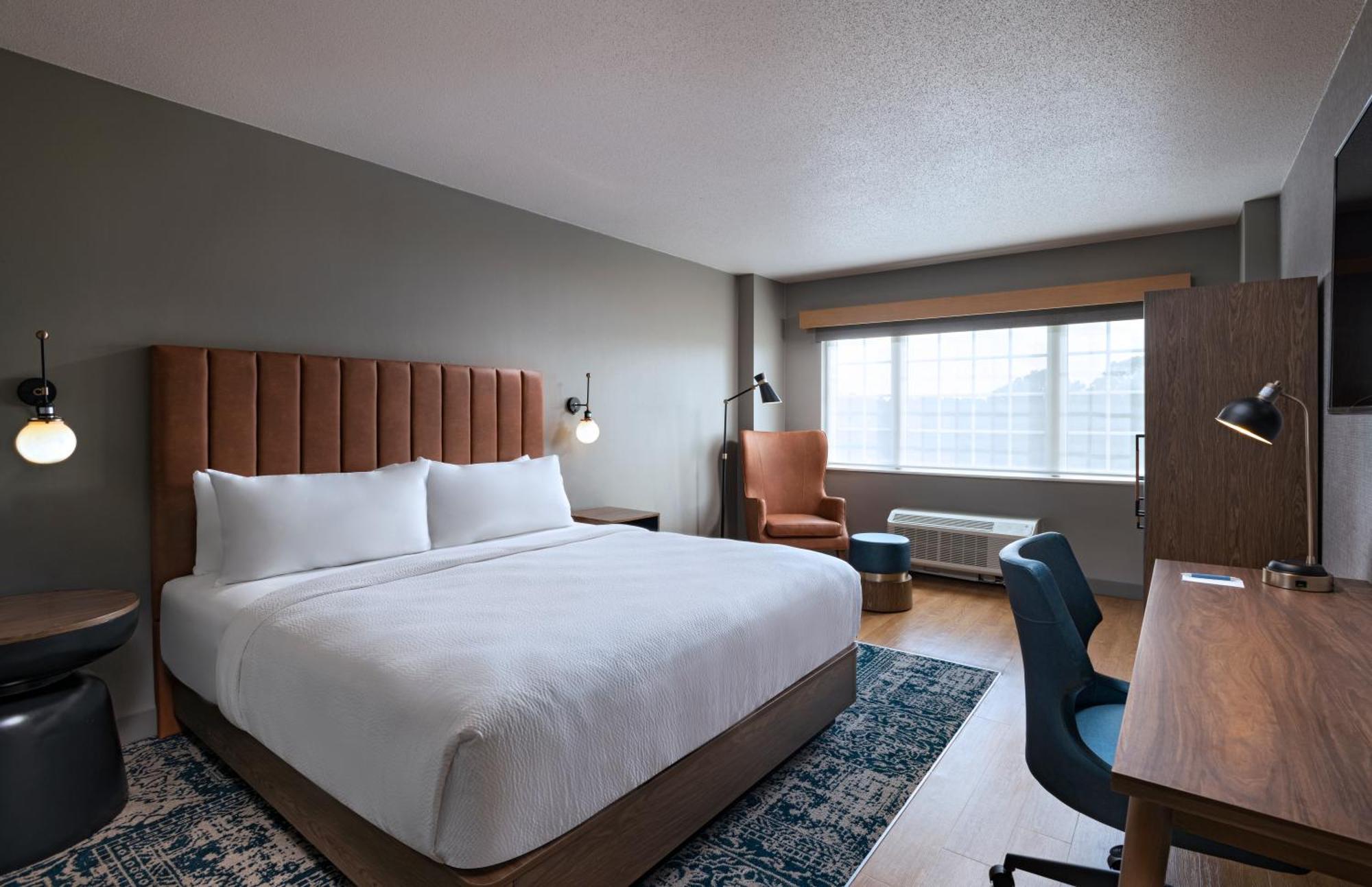 Four Points By Sheraton Houston West Exterior photo